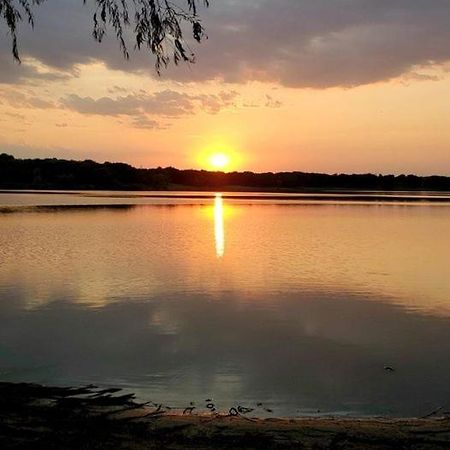 Lake Front Cottage Little Elm ภายนอก รูปภาพ