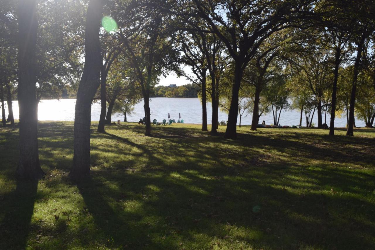 Lake Front Cottage Little Elm ภายนอก รูปภาพ