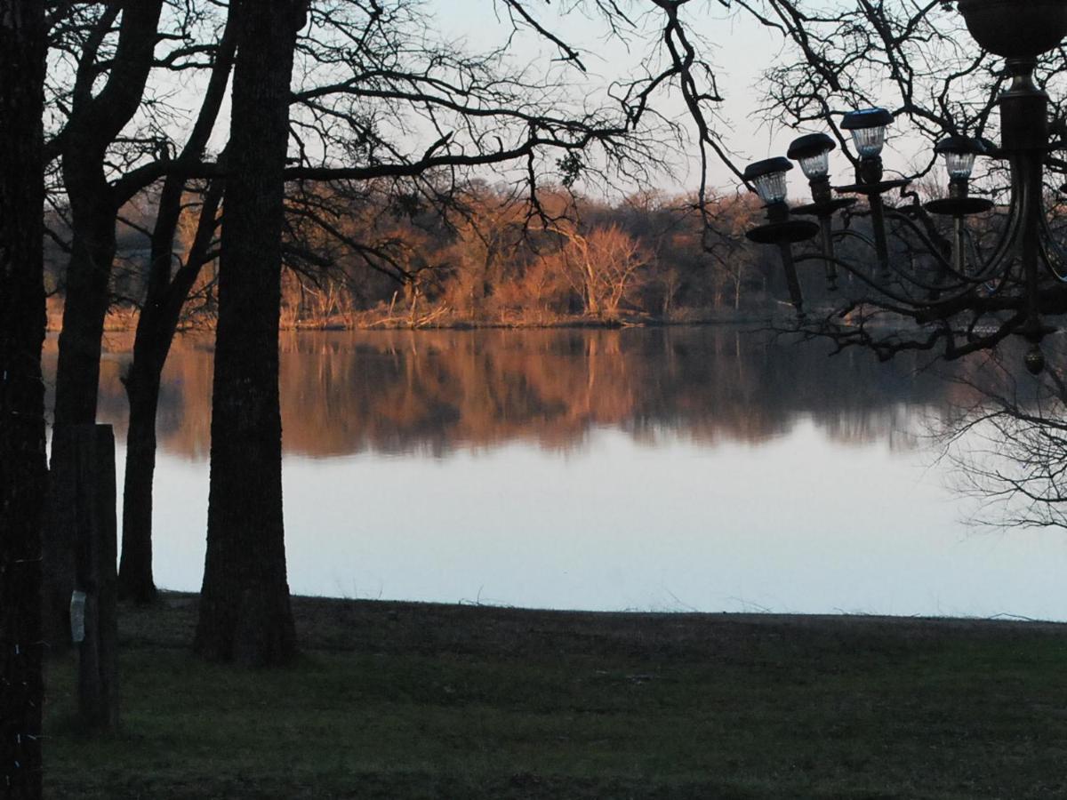 Lake Front Cottage Little Elm ภายนอก รูปภาพ